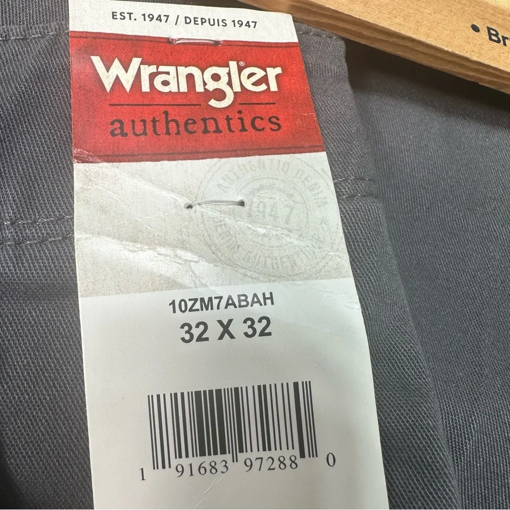 NWT Wrangler Authentics Men's Relaxed Stretch Classic Cargo Pants 32 X32 Gray‎